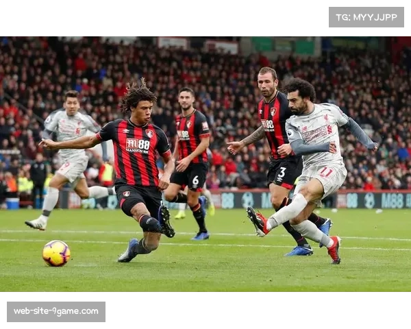 斯特拉斯堡欧协联主场强势 三中卫体系保障攻守平衡